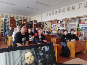 В рамках проекта «Всероссийские детские кинопремьеры» в нашей школе был организован кинопоказ.