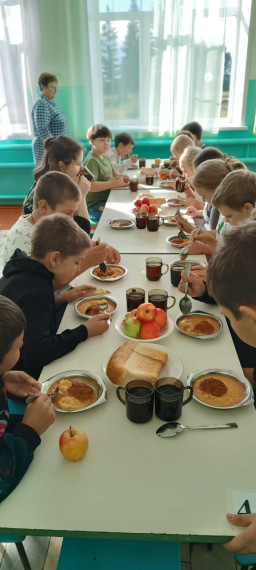 Наши повара голодными не оставят!.